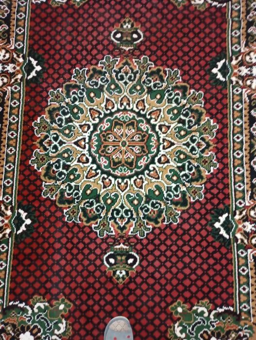 Гилам сотилади срочно