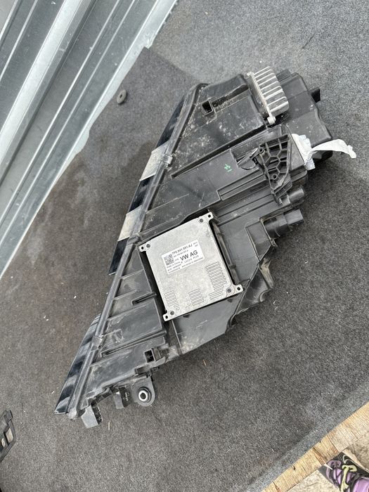 Фар Full Led за Skoda Octavia Шкода ляв оригинален пукнат 5e1 941015