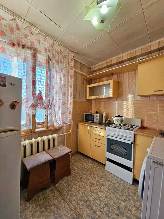 продается 1 комнатная квартира Абая 151