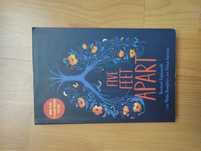 Книга на английском Five feet apart