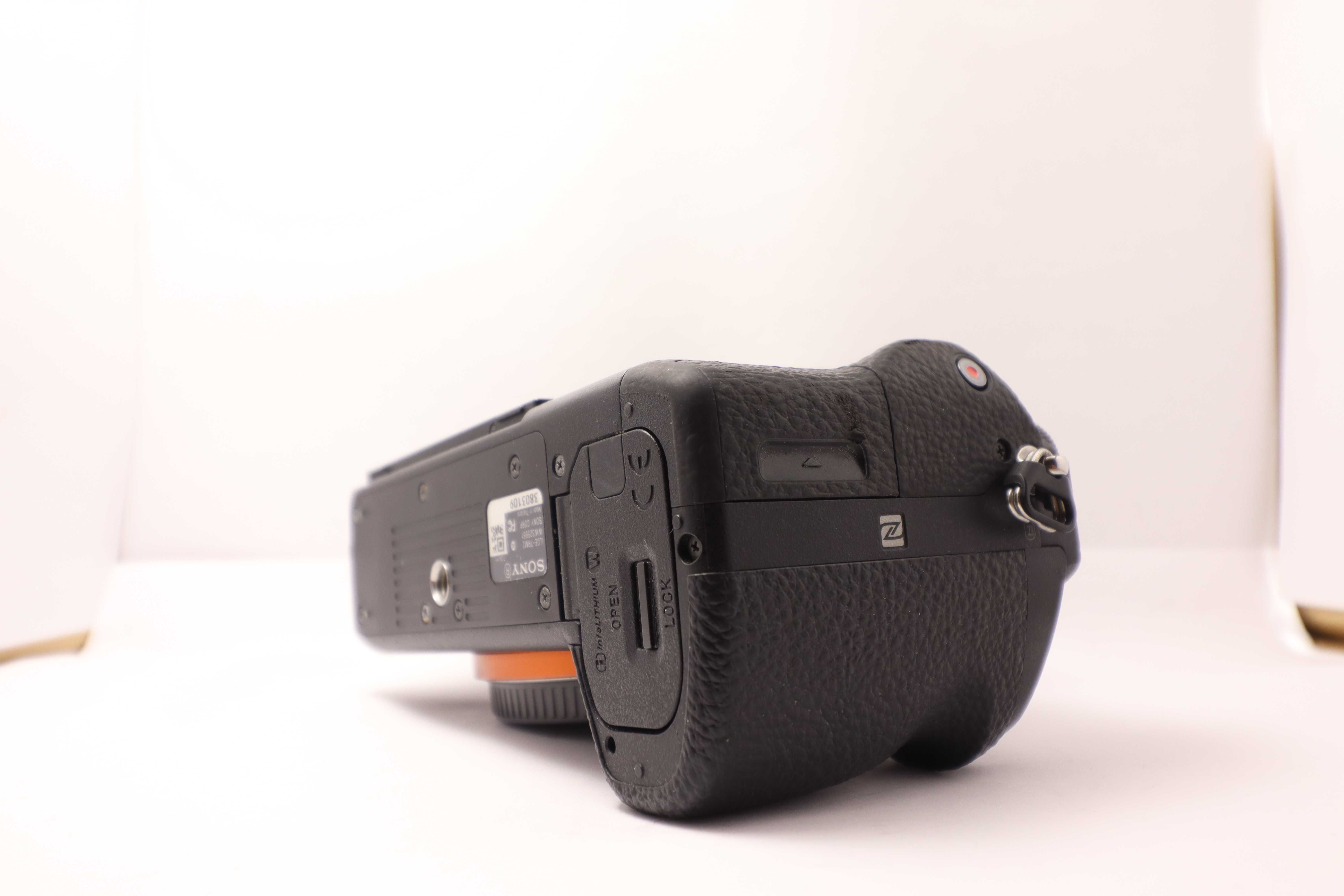 Sony A7R II - Full Frame - 2981 declansari - ca nou