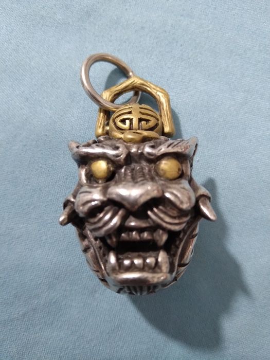 Pandant cap Dragon din argint 925 poleit cu aur