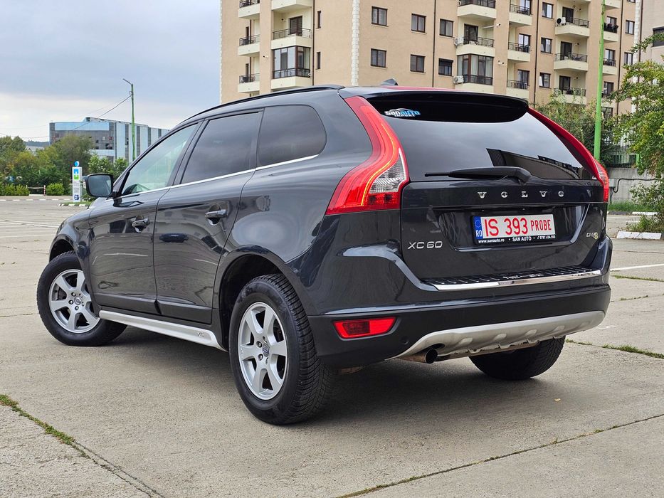 Volvo XC60 2010 2.0 Drive 163 CP euro 5 / RATE fara avans