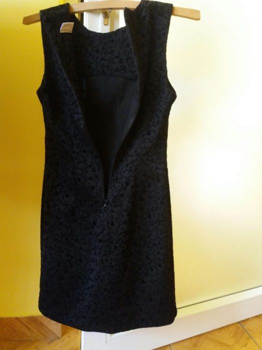 Rochie neagra marimea 36-38