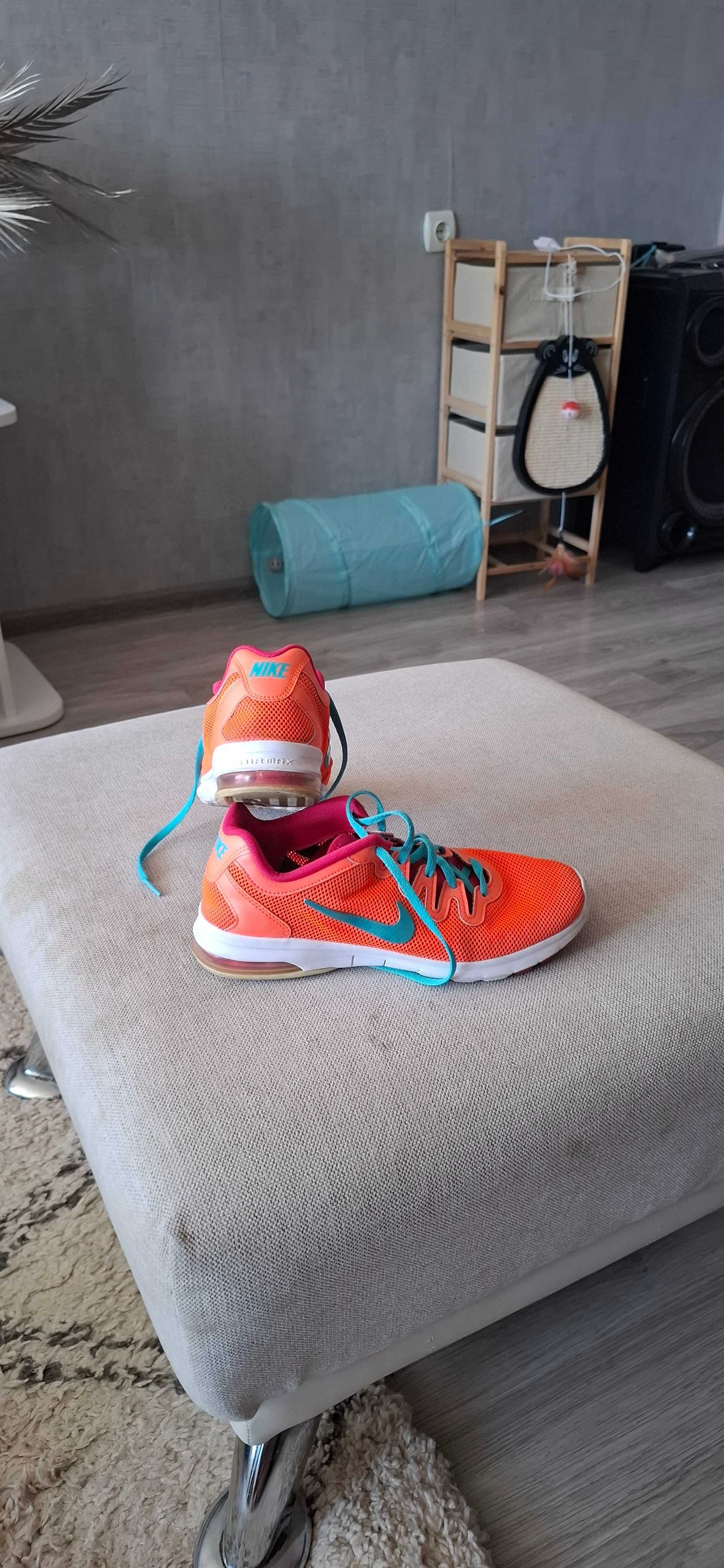 Оригинални дамски Маратонки NIKE AIR MAX TRAINING