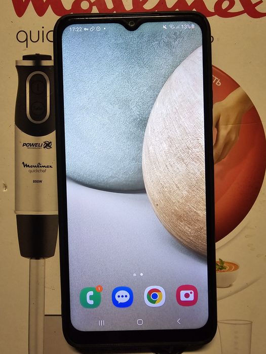 Samsung A12 рабочий. С чехлом