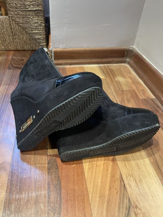 Италиански боти естествен велур Galliano