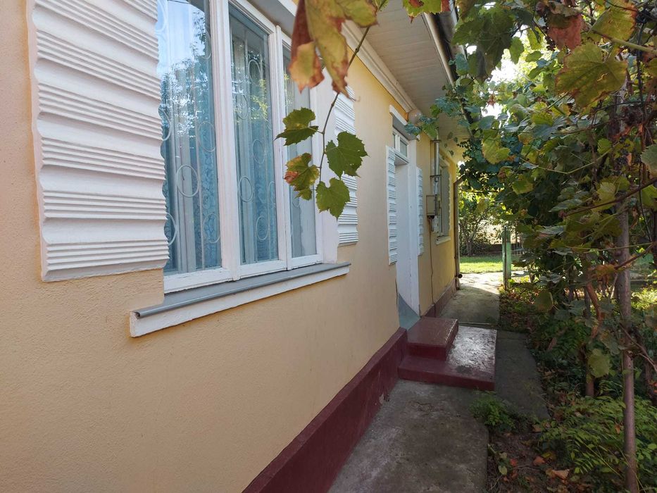Casa [139mp] + Teren (2190mp) - Voinesti, jud. Iasi [centru]