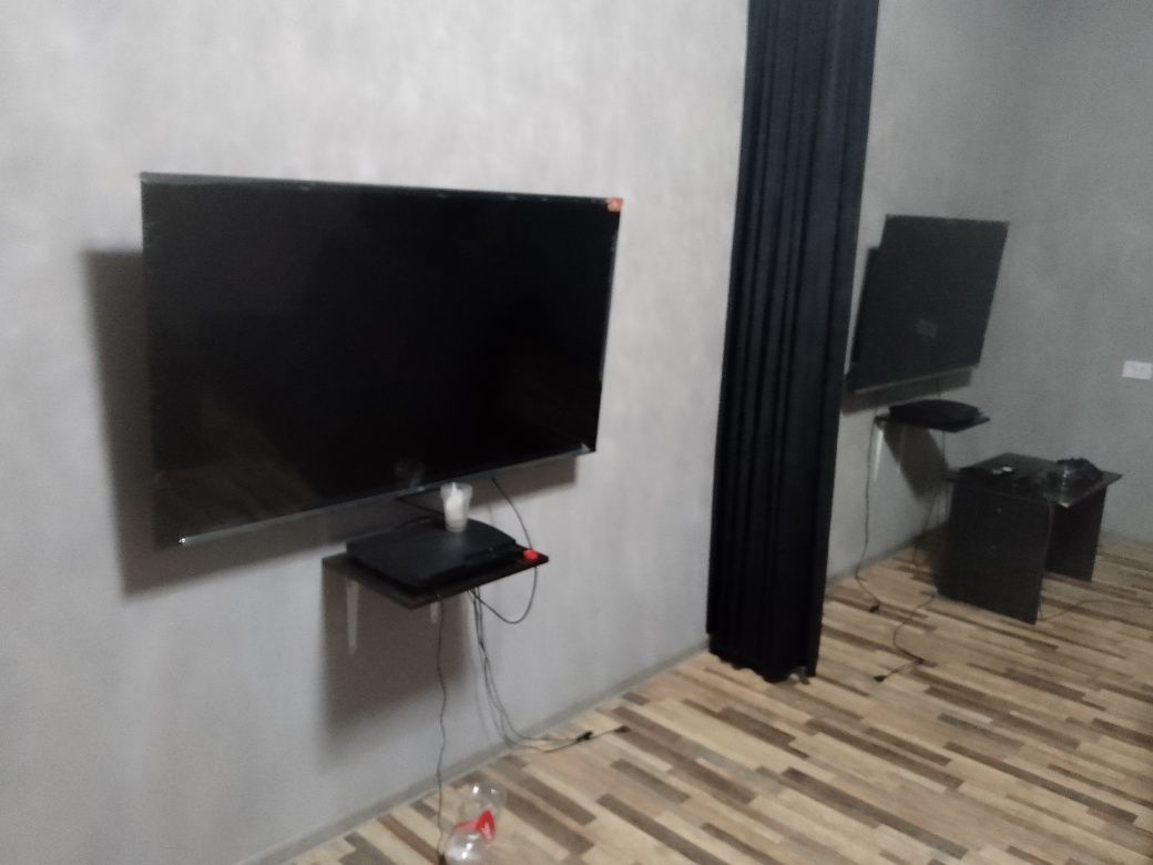 Playstation 3, polni komplekt, divan, stol, stul