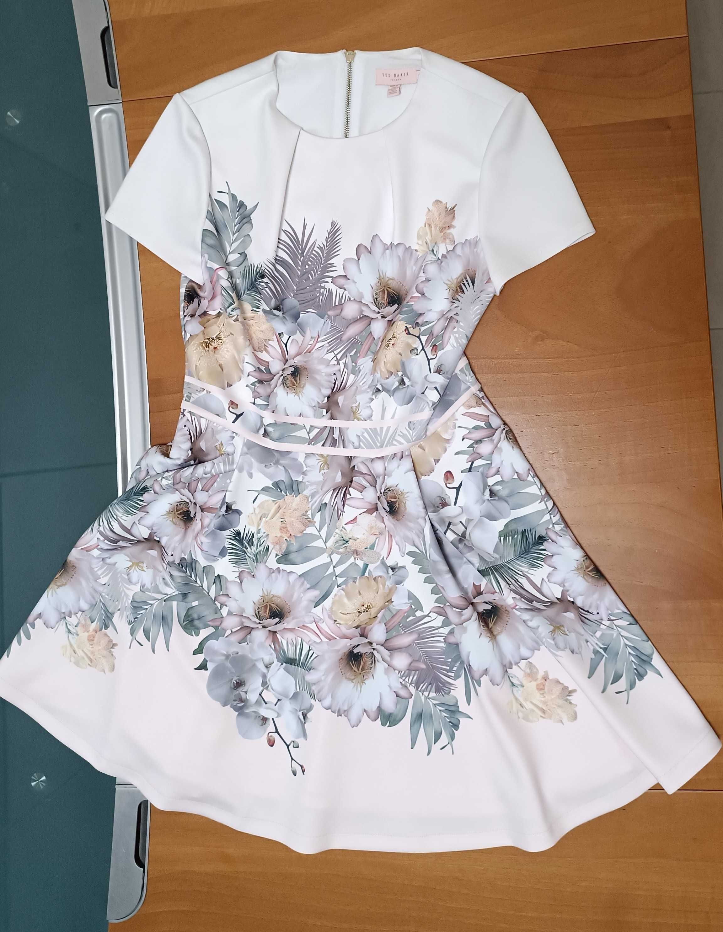 Ted Baker-Като Нова