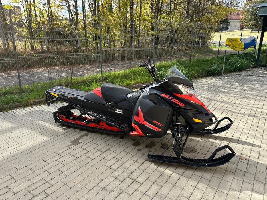 SKI-DOO  Submmit X 800 R