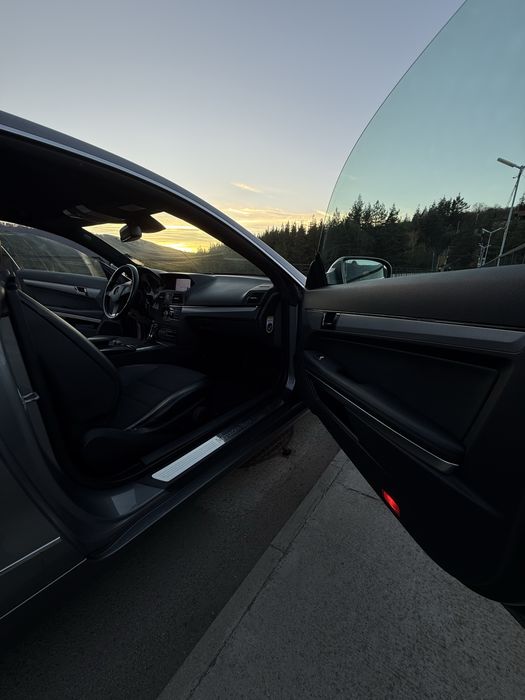 Mercedes Benz E250 coupe