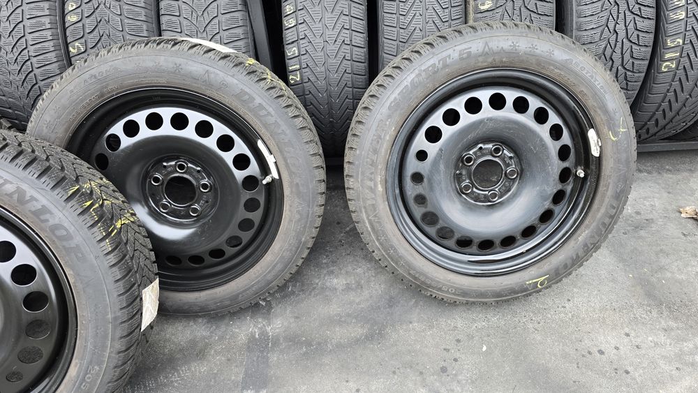4 jante Mercedes cla 17 cu anvelope iarnă Dunlop 205/55/17