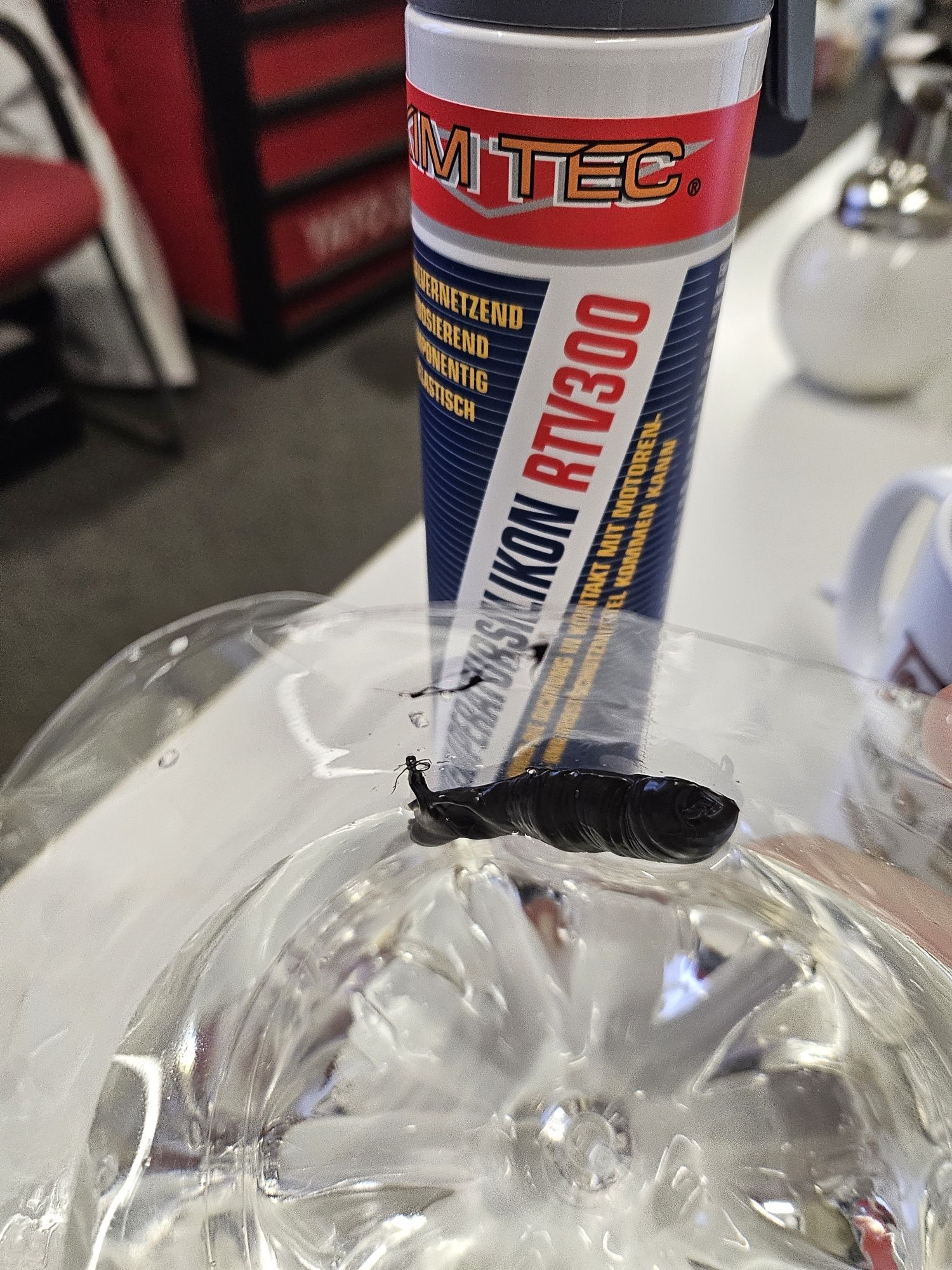 Silicon negru +300°C-200ml.Silicon motor cauciuc 100% fara miros.