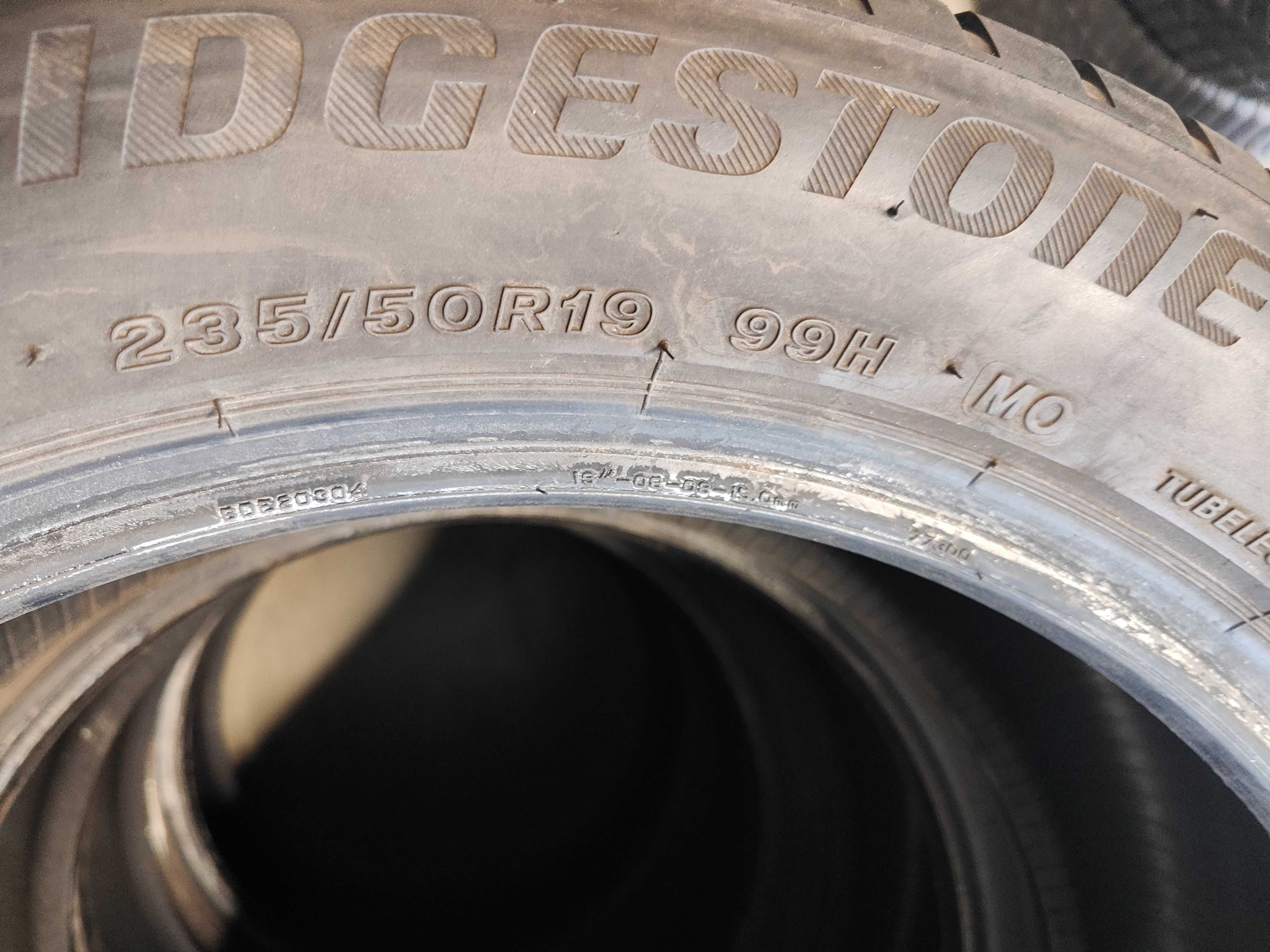 4бр.зимни гуми 235/50/19 Bridgestone