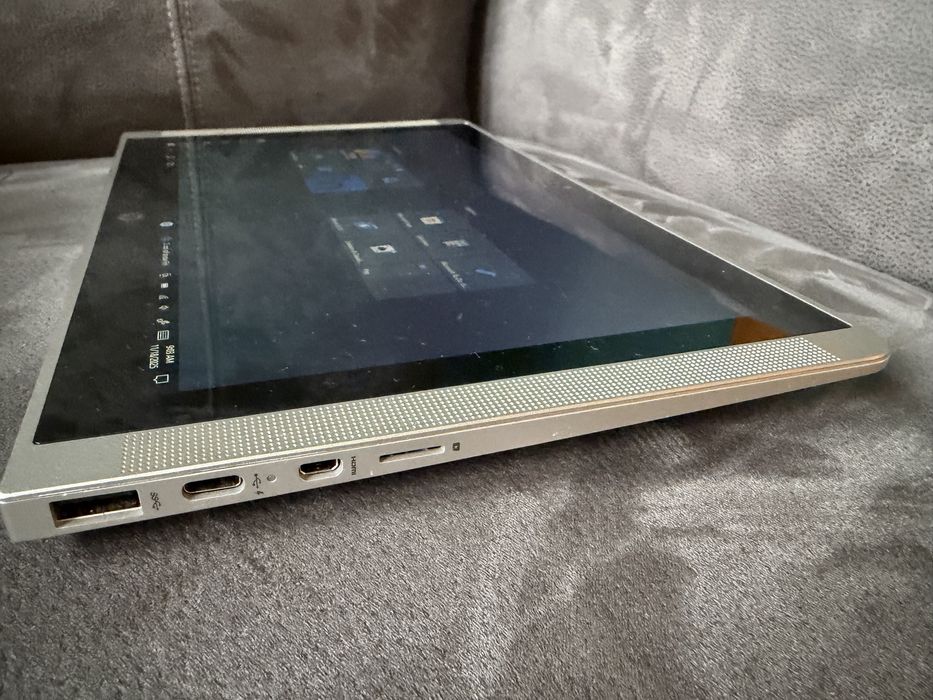 Tableta 2in1 HP X2 210 G2 Quad Core 128GB detasabila