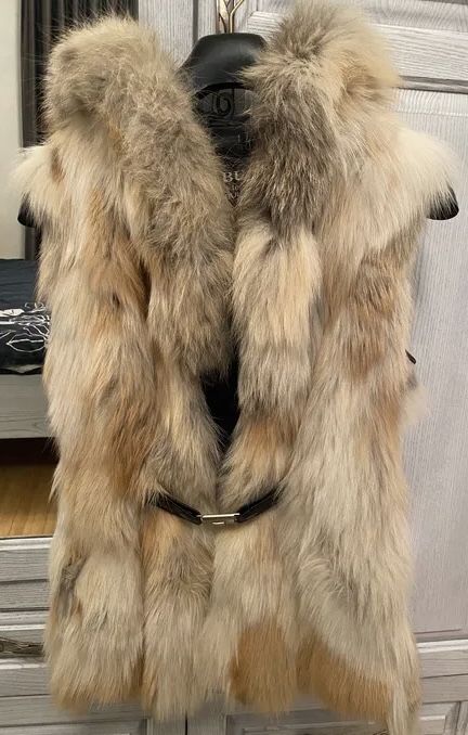 Дамски елек от естествена кожа (лисица)