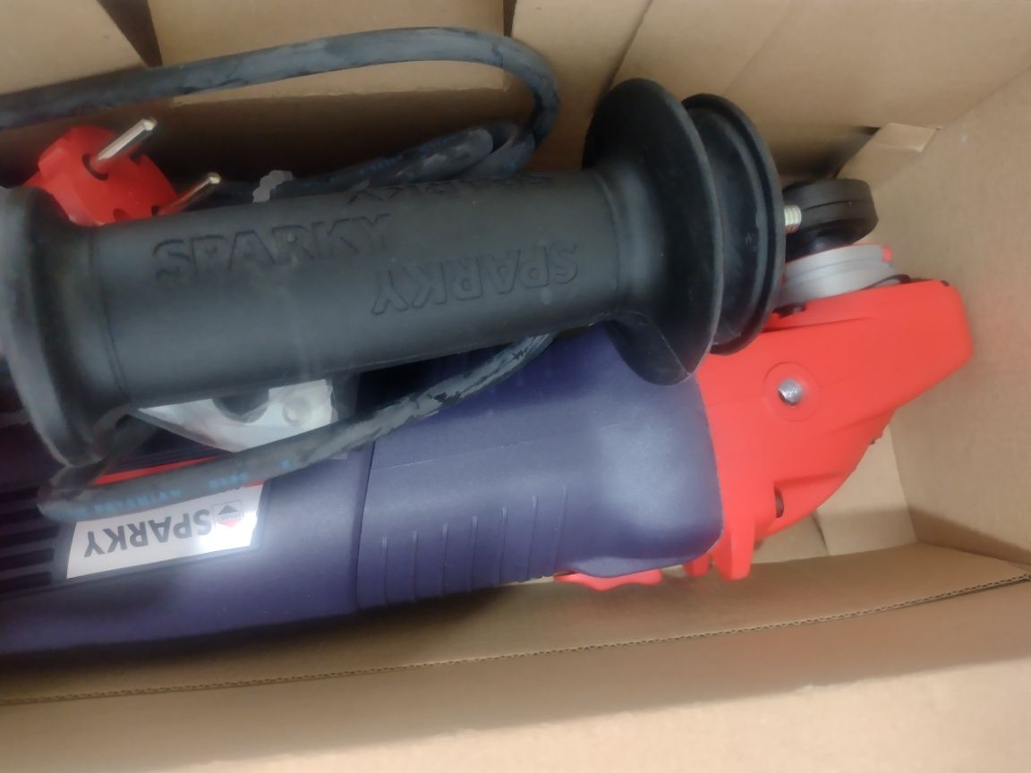 Ъглошлайф на SPARKY. M 1050 HD