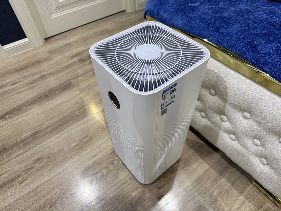 * Xiaomi Mi Smart Air Purifier 4 очиститель воздуха в отличном состоян