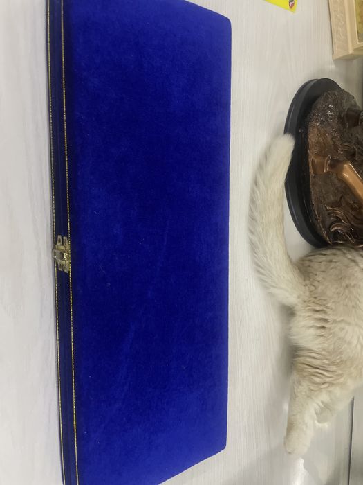 suvenir sovg'a pichoq qolipi bilan