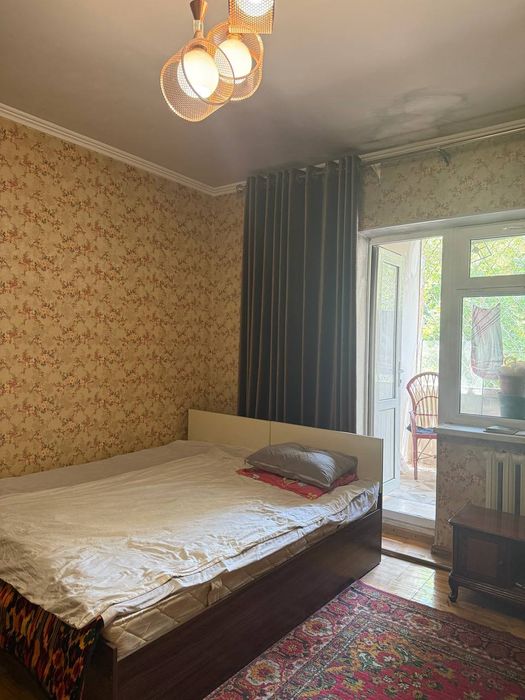 Квартира на Дархан Спец план 4/2/4 общ пл 155м с обстановкой