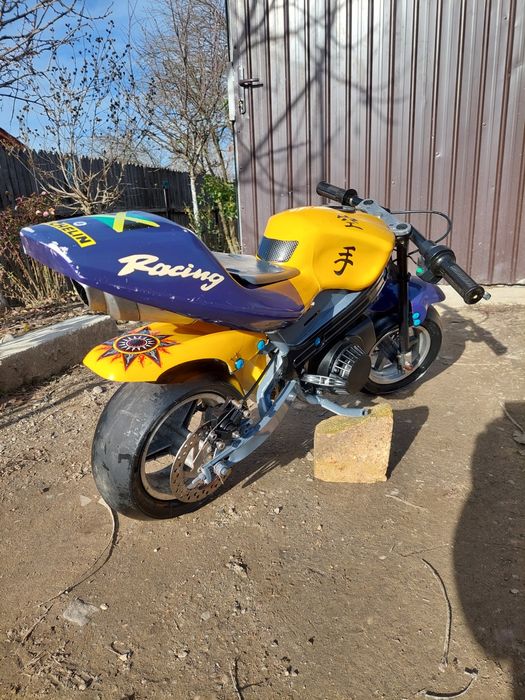 Minimoto sport  și  cross  electrice pentru copii.