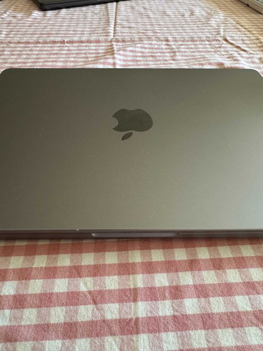 Apple Macbook Pro 14", M1 Pro, 16GB RAM, 1TB SSD