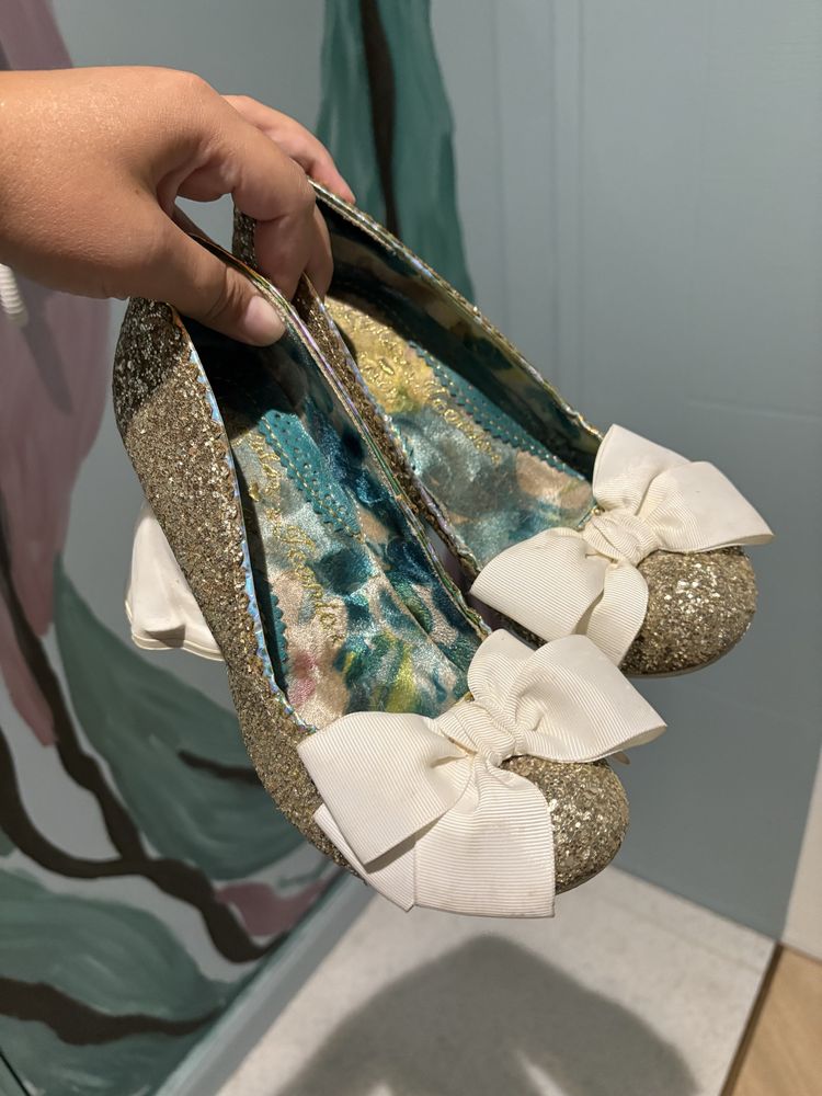 Уникални обувки на ток Irregular choice