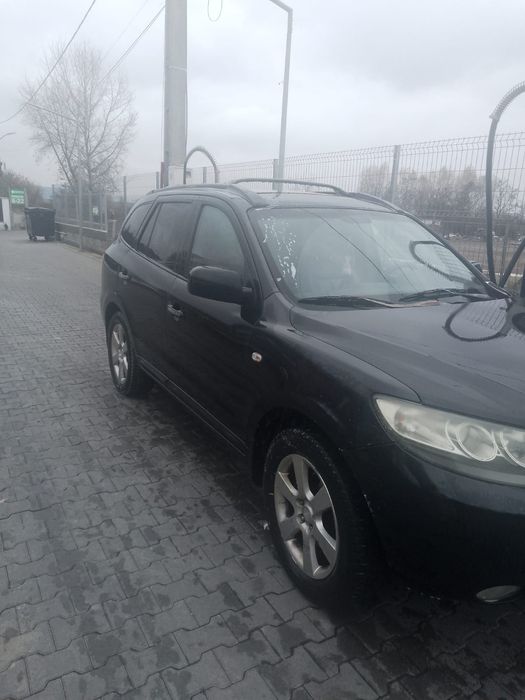 Se  dezmembreaza hiundai santa Fe 22 dizal automat