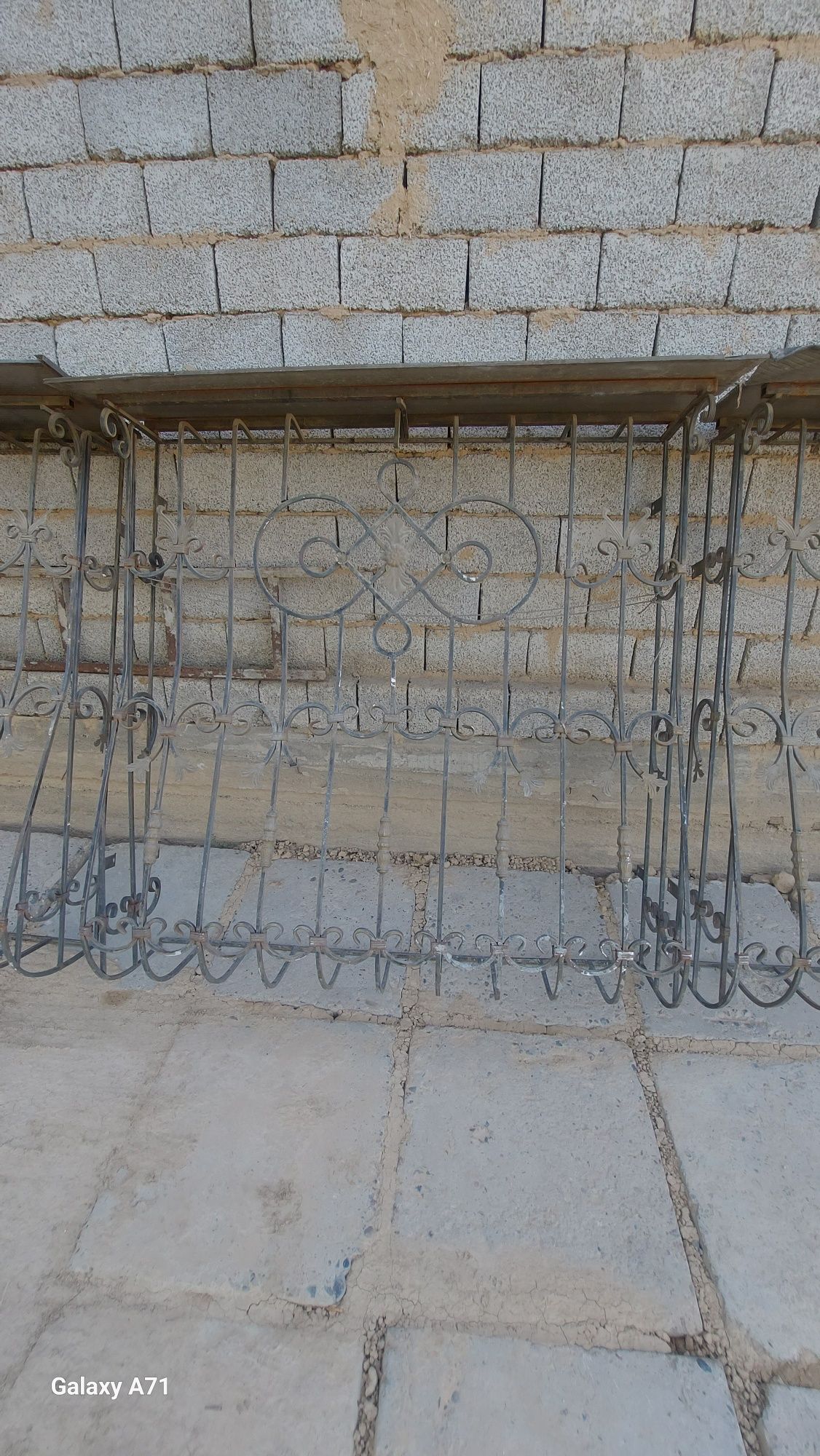 Sotiladi temir reshotka