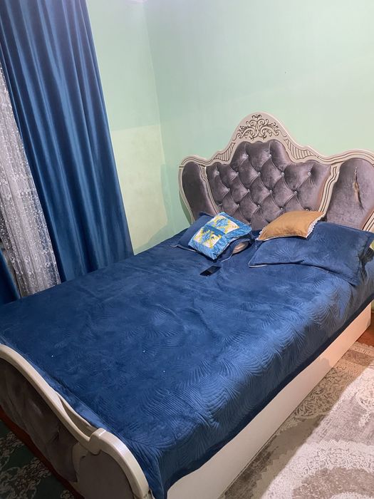 Диван сатылады……………,