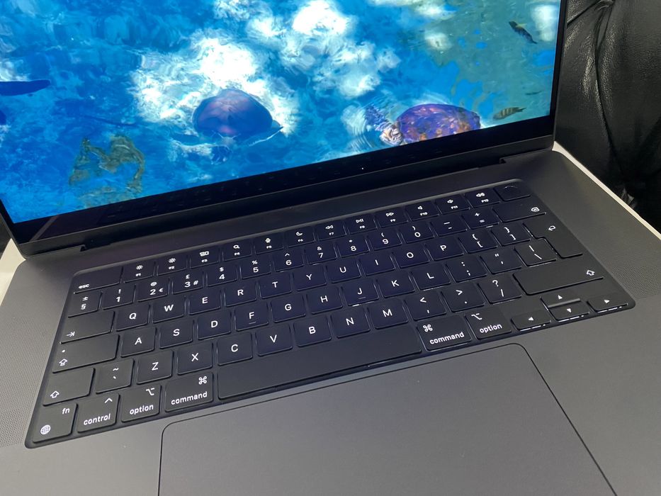 MacBook Pro 16-inch/ M3 Pro / 18 Gb RAM / 512 Gb / Space Black / Nou
