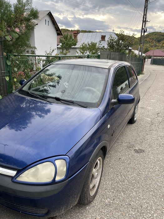 Opel corsa 1.0 benzi