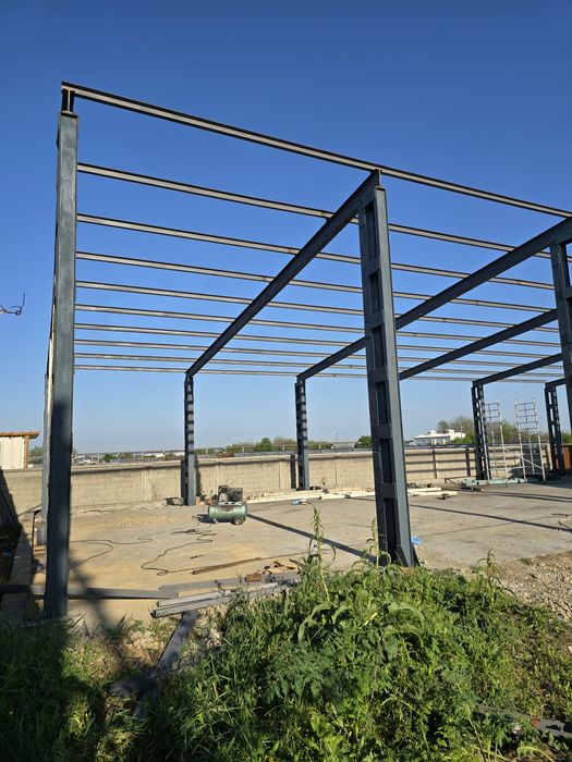 Vand profile metalice pentru hale metalice