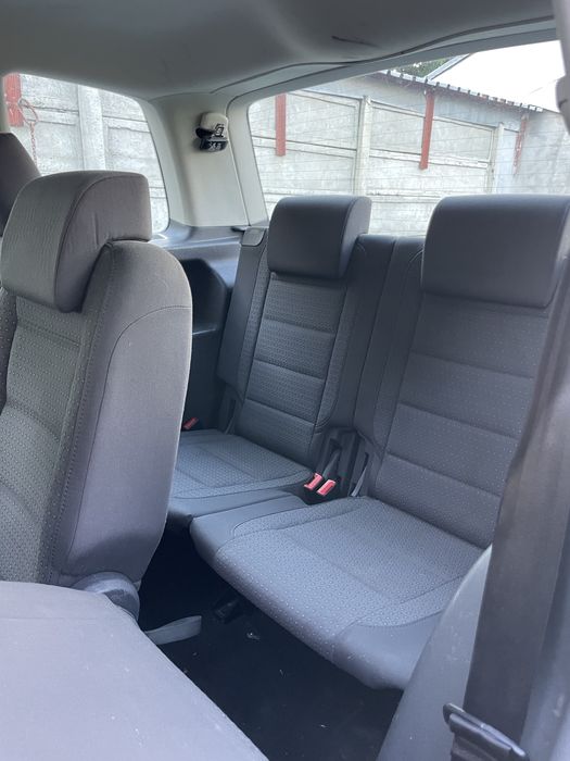 Vw Touran 7 locuri