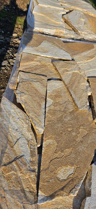 Piatră naturală poligonală