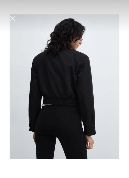 Късо дамско яке Mango