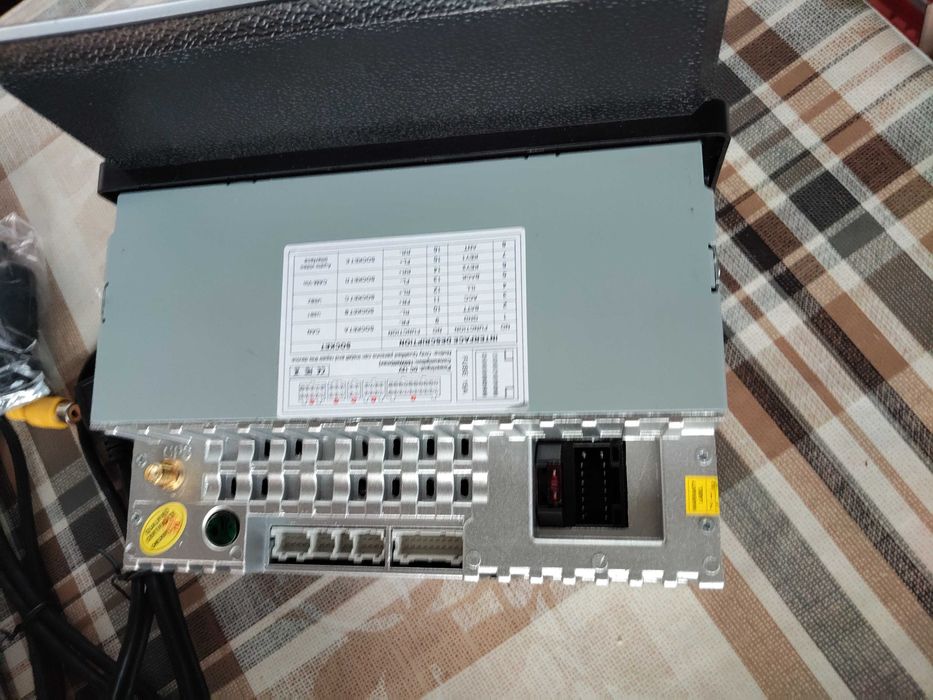 Мултимедия със Андройд 15 2+32 НОВА!