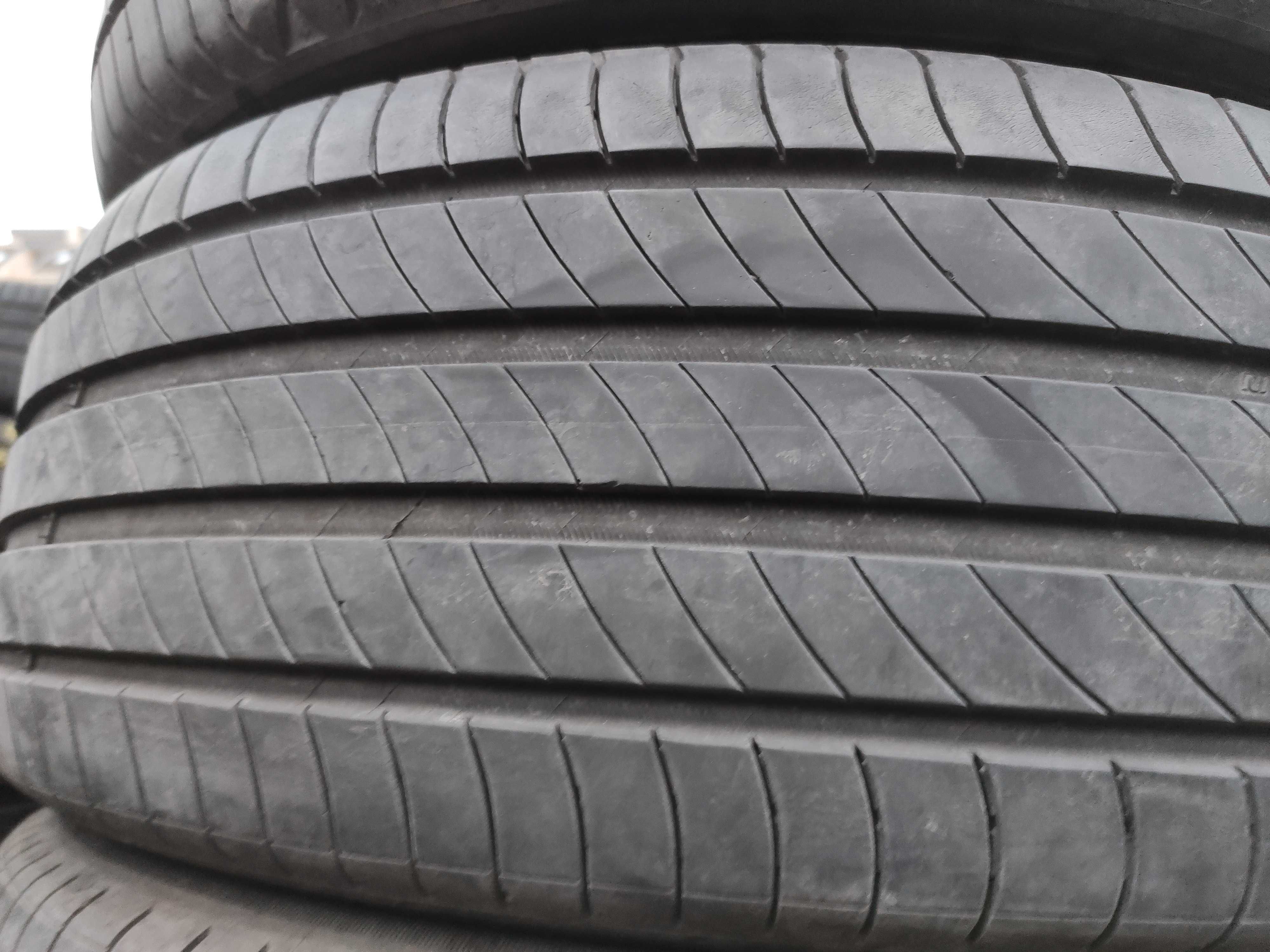 4бр Летни гуми 215 55 17 - Michelin - DOT 2022