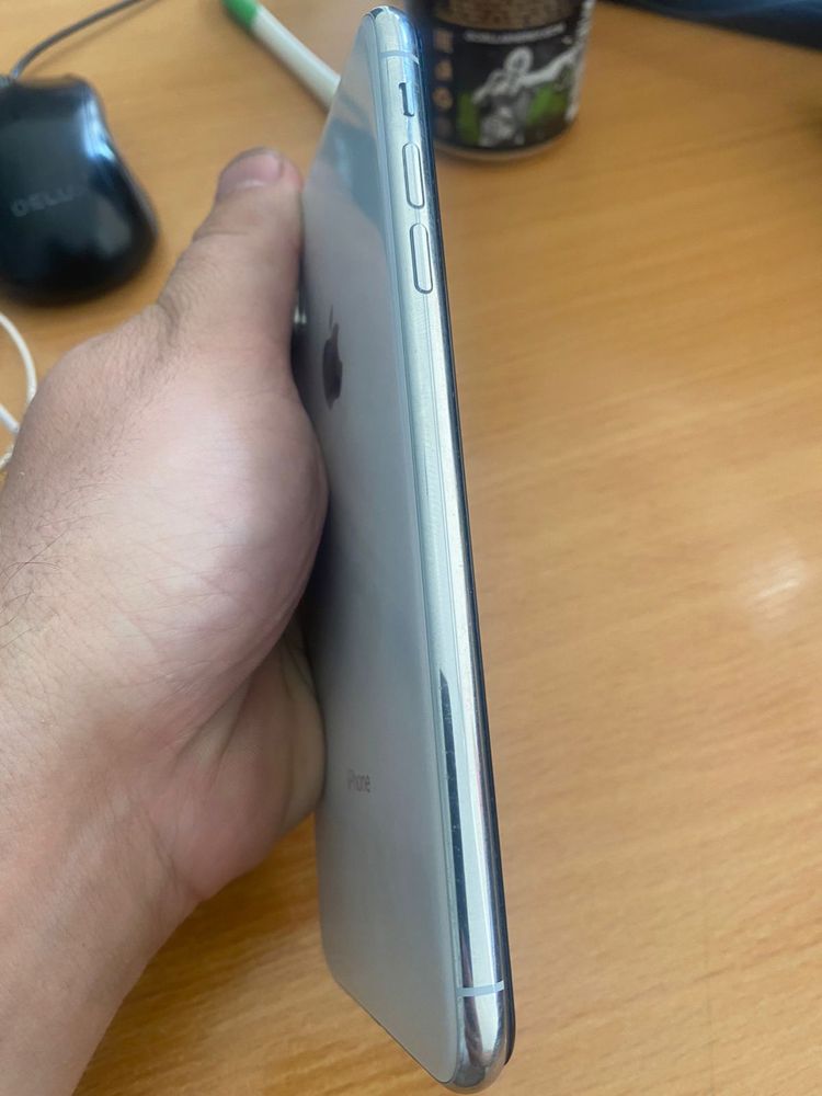 Продам iphone Xs Max