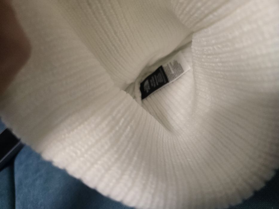 Зимна шапка the north face