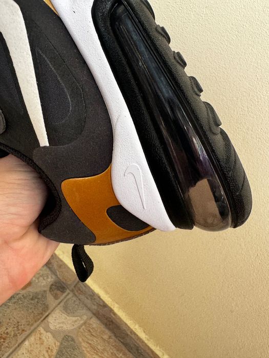 Nike air 270  react женски черни