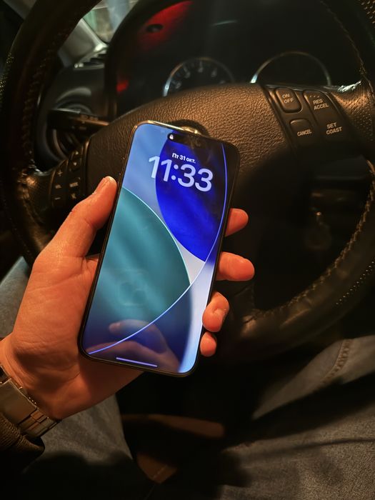 Продам iphone 15 pro max в идеале 90% АКБ! Е сим!