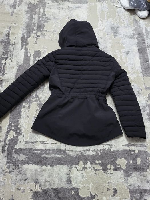 Vind Geaca Tommy Hiflingher