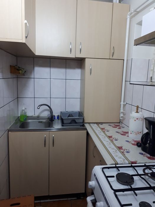 Închiriez apartament