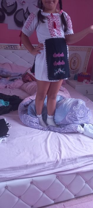 vand 1 costume populare fetita