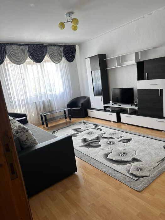 Apartament de inchiriat !