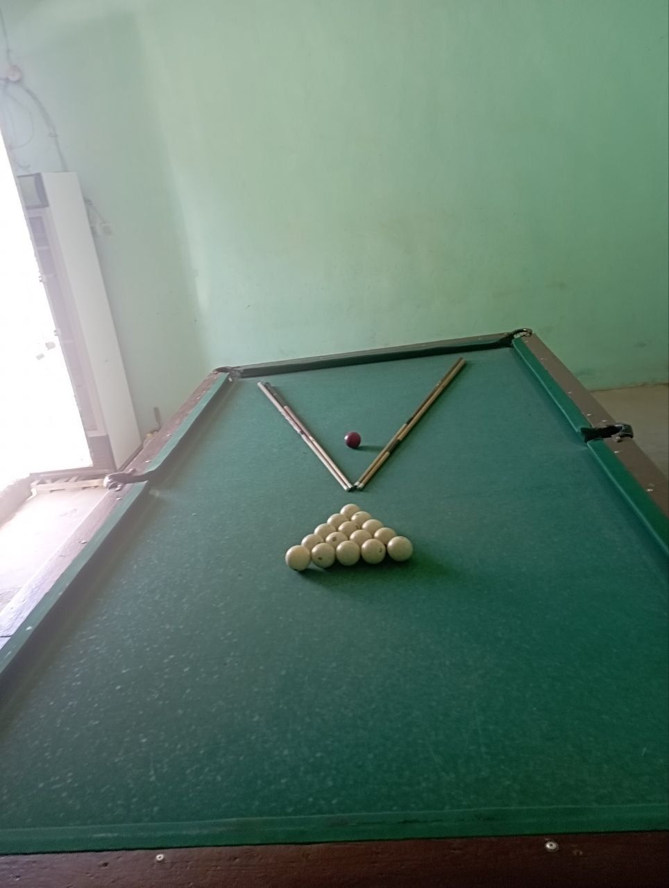 Billiard stol sotiladi