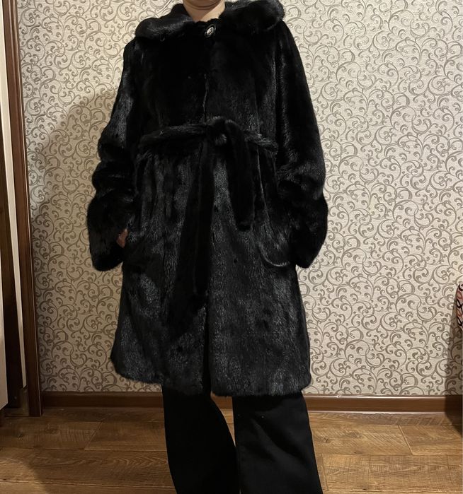 Продам шубу норковую, в отличном состоянии, легкая невесомая теплая