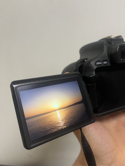 Canon EOS 600D с обектив EFS 18-55mm